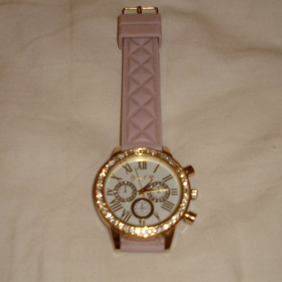 Lilac Rhinestone Watch - Picture 4 of 5